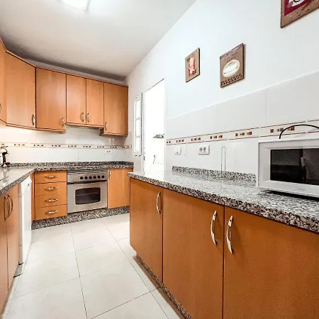 Townhouse With Ac In Callao Salvaje, Sonia, Cs148 カジャオ・サルバヘ