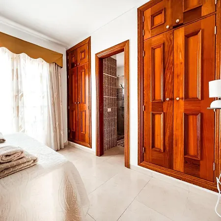 Hébergement de vacances Townhouse With Ac In Callao Salvaje, Sonia, Cs148