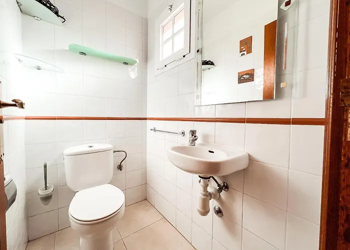 Townhouse With Ac In Callao Salvaje, Sonia, Cs148 別荘