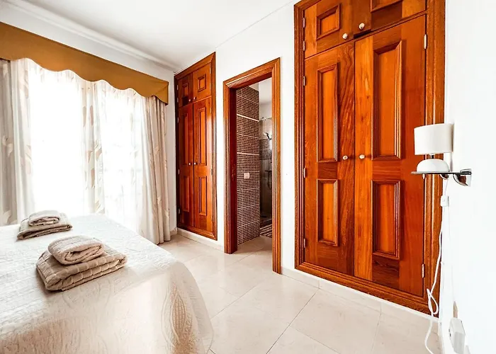 Semesterbostad Townhouse With Ac In Callao Salvaje, Sonia, Cs148