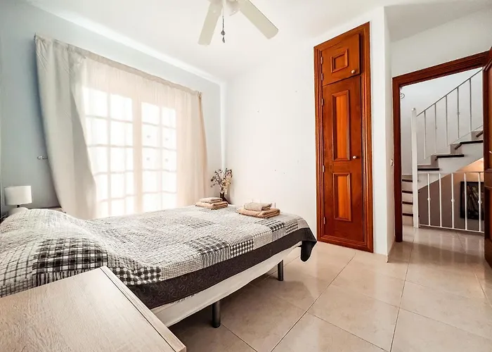 Townhouse With Ac In Callao Salvaje, Sonia, Cs148 Holiday home