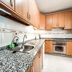 Townhouse With Ac In Callao Salvaje, Sonia, Cs148 別荘