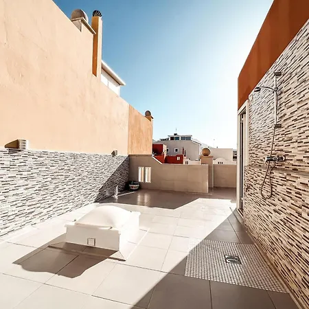 Townhouse With Ac In Callao Salvaje, Sonia, Cs148 度假居 *