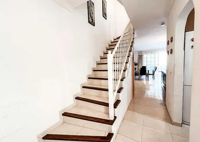 Townhouse With Ac In Callao Salvaje, Sonia, Cs148